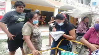 Pobladores recolectan firmas en contra de la Alcaldesa de Hunucmá
