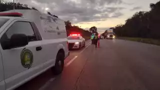 Se trata de un hombre que aparentemente había sido atropellado por algún vehículo