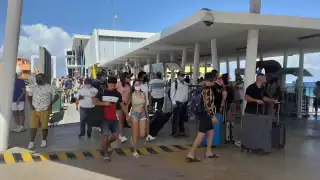 La mayoría de los pasajeros traían consigo el cubrebocas a pesar de que nos encontramos en Semáforo Verde