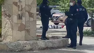 El cuerpo del hombre quedó tirado en el estacionamiento de la Zona Arqueológica de Tulum