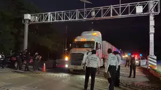 Normalistas buscan interrumpir Martes de Jaguar de Layda Sansores en Campeche