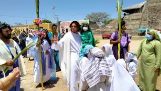 Este Domingo de Ramos, el grupo parroquial representó la entrada de Jesús a Jerusalén