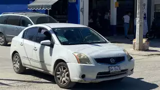 Afortunadamente, el motociclista resulto solo con algunos raspones en las rodillas