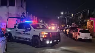 Movilización de corporaciones de seguridad causa alarma entre vecinos de la Supermanzana 215 de Cancún