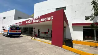 Esto ocurrió en un domicilio de la avenida 10 entre las calles 84 y 86, a donde los paramédicos de una empresa privada dieron los primeros auxilios