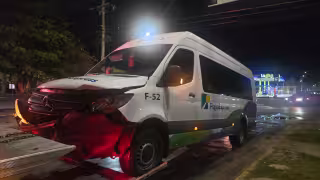 Dos aparatosos accidentes viales dejan daños materiales en Playa del Carmen