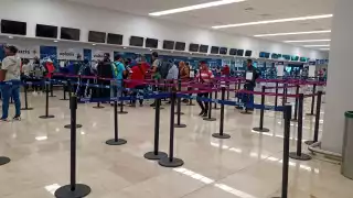 Volaris dejó varados a pasajeros del vuelo CDMX-Mérida