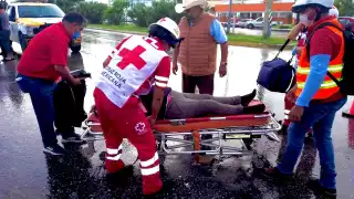 Paramédicos de la Cruz Roja arribaron al lugar una hora tarde para trasladar a los lesionados