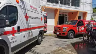 Falla en elevador de iglesia deja heridos a pastor y su esposa en Ciudad del Carmen