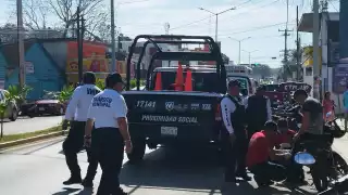 El menor de edad como la mujer fueron trasladados al hospital integral para su atención médica.