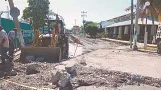 Los 400 obreros de construcción que representa, 300 de ellos laboran en obras de la iniciativa privada