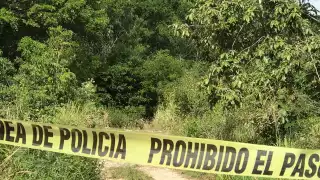 Vecinos de la Supermanzana 242 , en la colonia irregular Loma Bonita de Cancún, hallaron el cuerpo