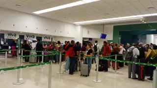 Los cuatro vuelos llegaron minutos tarde al aeropuerto de Mérida