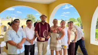 Guayaberas de artesanos de Tekit se expondrán en Las Vegas, Estados Unidos