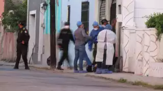 Agentes estatales cumplieron una orden de cateo en una propiedad en el barrio de San Sebastián, presuntamente de un exmilitar y aseguraron una camioneta