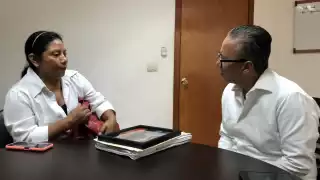 El Fiscal General recibió a María Dolores Patrón Pat, madre de la chica extraviada.