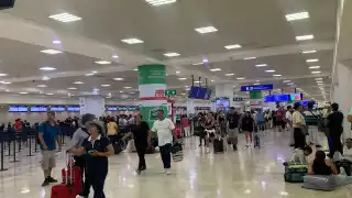 De los 560 vuelos programados 282 son llegadas y 278 salidas