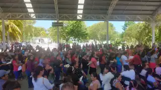 Se registró gran afluencia de personas de Sabancuy