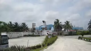 Por más de 40 años la operación de Petróleos Mexicanos ha afectado las tierras cultivables, el cuerpo lagunario y la ganadería de la Península de Atasta