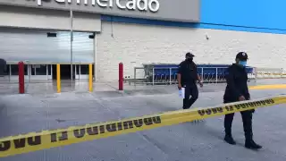 El asesino huyó en una motocicleta tipo Cross color verde, con rumbo desconocido