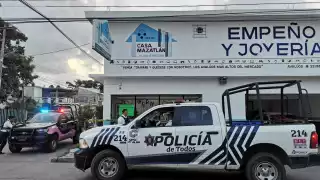 Los ladrones huyeron a bordo de una motocicleta luego del robo