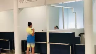 VivaAerobus sobrevende el vuelo de una familia en el aeropuerto de Cancún