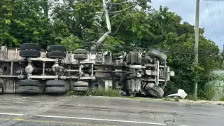 El accidente dejó sin luz a un hotel cercano