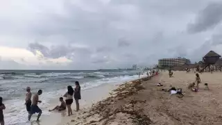Cancún podría registrar lluvias dispersas este domingo, además de ambiente fresco por la tarde y noche, segun el SMN