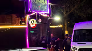 Golpe a la trata en Cancún: Rescatan a 18 mujeres tras operativo en el bar “La Rumba”