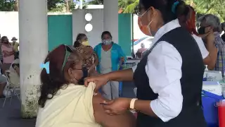 La aplicación de terceras dosis anticovid en Cozumel para los adultos mayores es con el biológico AstraZeneca