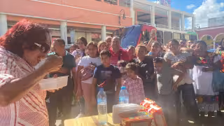 Programa japonés reta a yucatecos para comer el 'ramen más picante' por 500 pesos