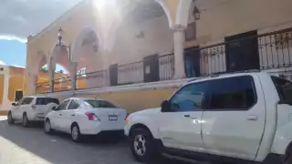 Autoridades municipales piden a la población a no bajar la guardia y mantener el uso adecuado del cubrebocas para evitar más casos de ómicron en Izamal