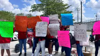 Familiares de prisioneros denunciaron que se atropellan sus derechos humanos y se les tortura