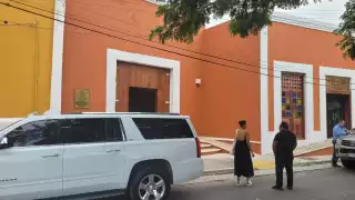 La reunión se realiza en un conocido restaurante de Campeche