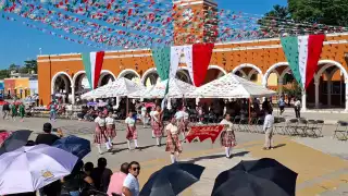 Municipios de Campeche celebran el 215 aniversario de la Independencia con coloridos desfiles cívicos