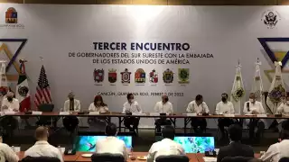 El encuentro de gobernadores con el Embajador de Estados Unidos en México, Ken Salazar, se desarrolla en Cancún