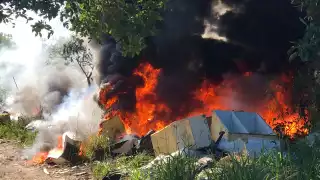 Vendedores de terrenos irregulares causan incendio en el basurero de Azul Bonampak en Cancún