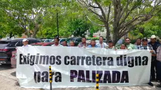 Palizada exige reconstrucción total del tramo Santa Adelaida–Palizada