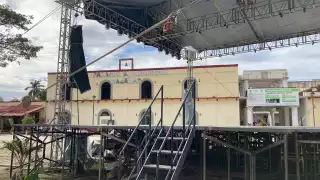 El escenario principal se instaló en el Parque Central, donde culminará el derrotero