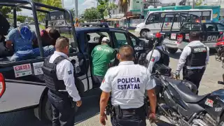 La Policía Estatal abordó a los tres hombres para ser trasladados al Ministerio Público
