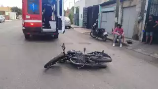 Una mujer sufrió una crisis nerviosa y un conductor resultó lesionado