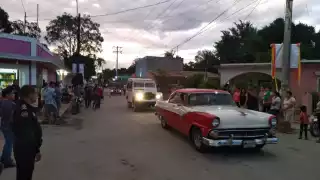 Todo el centro de la población, estuvo adornados, incluso el parque central