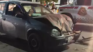 Aparatoso accidente vehicular en avenida La King deja varios lesionados y cuantiosos daños en Quintana Roo