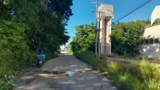 Los tres hombres se escondieron en el edificio abandonado de la central de abastos de Escárcega