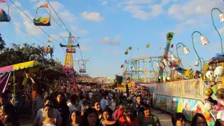 Super Lamas se presenta en el Teatro del Pueblo a las 9 de la noche