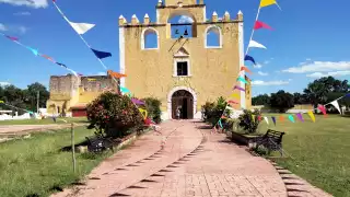 El párroco quiere que se realice una verbena y que la sagrada imagen permanezca en la iglesia