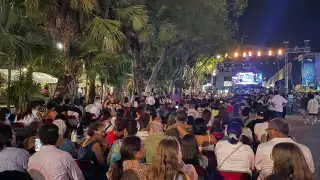 Miles de yucatecos visitan el Centro Histórico para disfrutar del concierto: EN VIVO