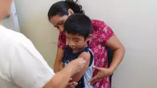 Según la OMS, la tasa de vacunación en infantes alcanza a 9 de cada 10; en México