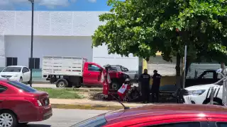 Lo golpean y lo dejan tirado en el malecón: Agresión en Champotón moviliza a paramédicos