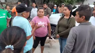 Vecinos aseguran que llevan tres días sin luz, lo que ha afectado sus actividades diarias